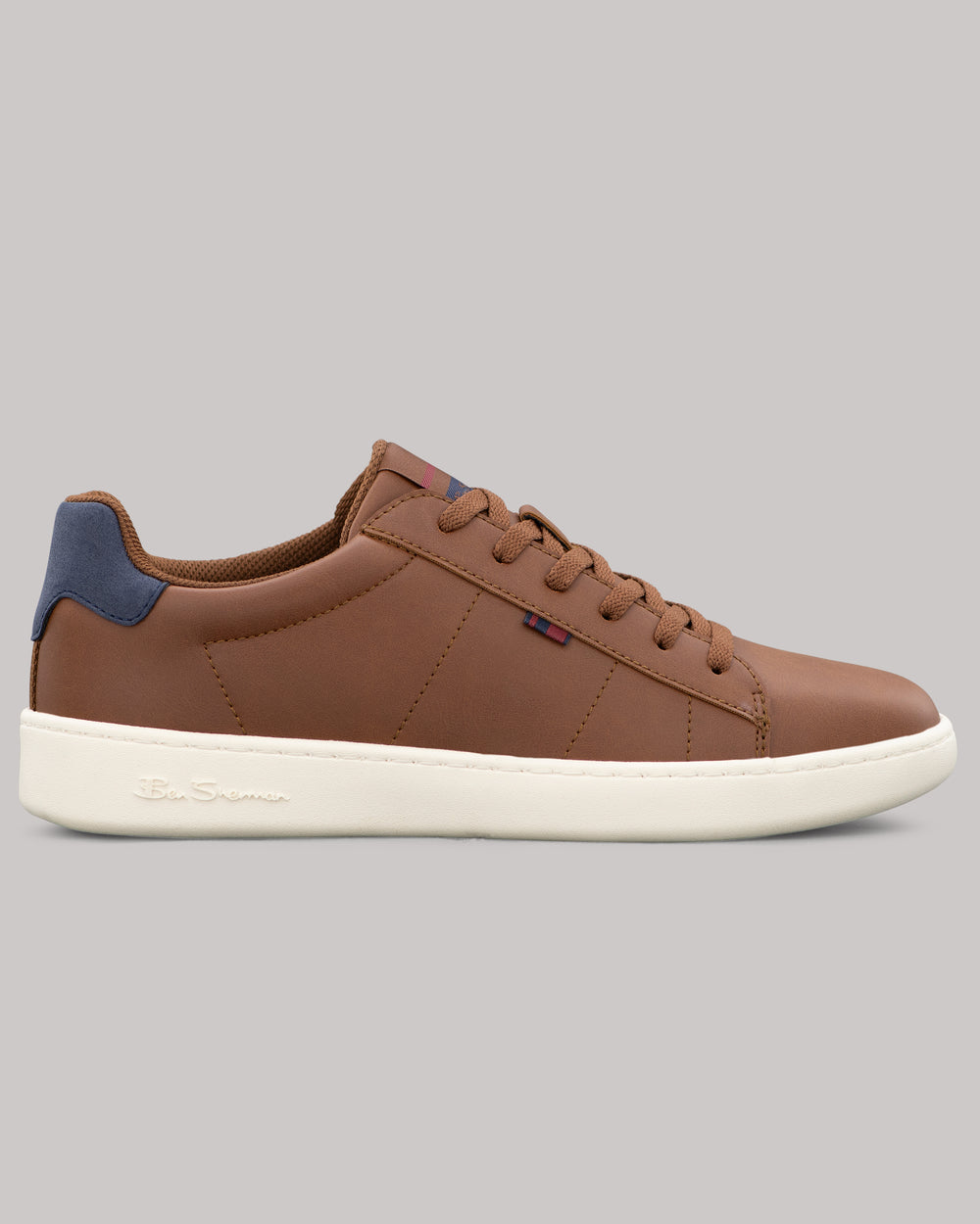 Ben Sherman Hampton Court スニーカー ブラウン | 273891-BFS