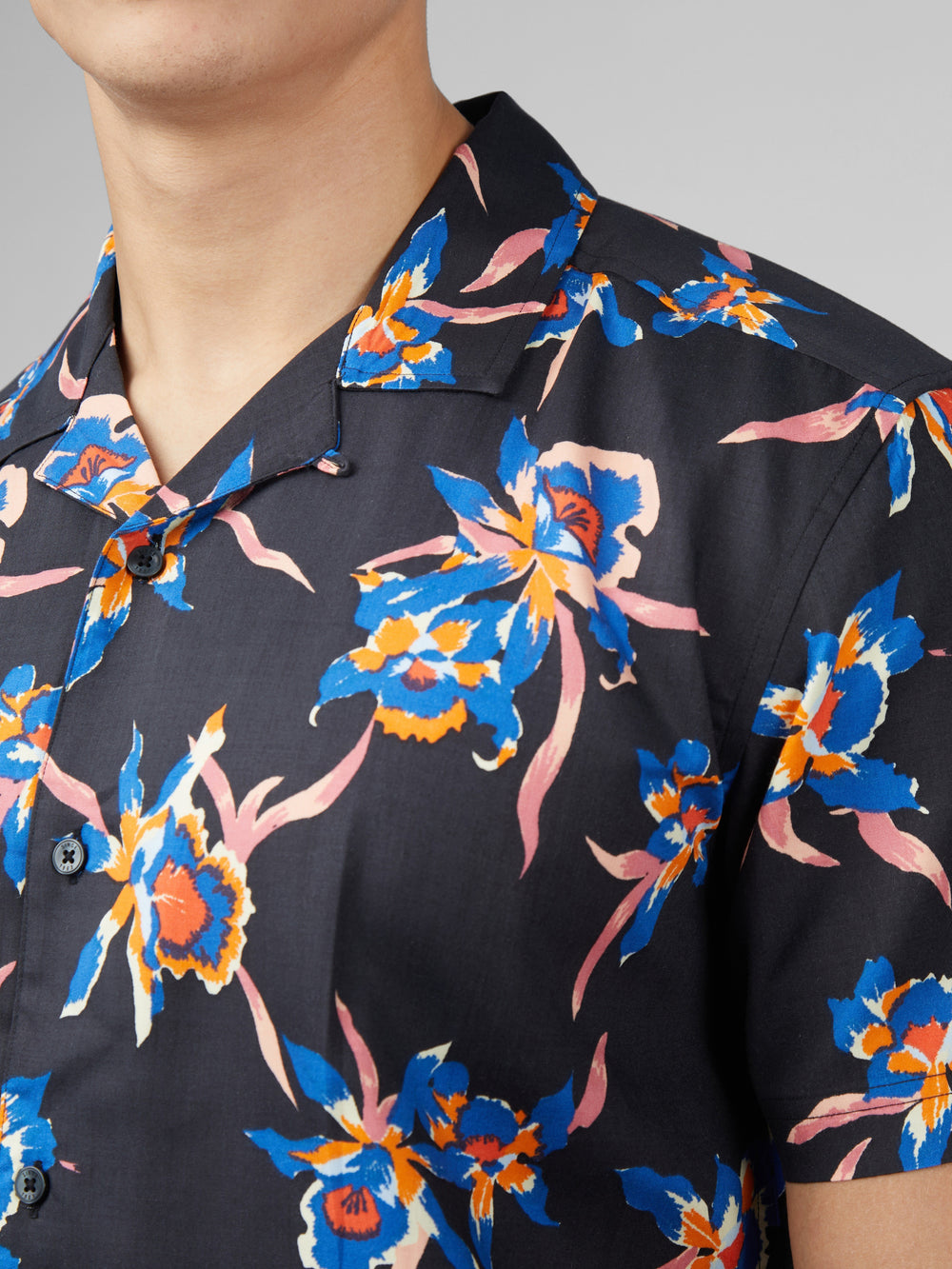 Ben Sherman Signature Botanical Print シャツ 黒 | 743086-VTN