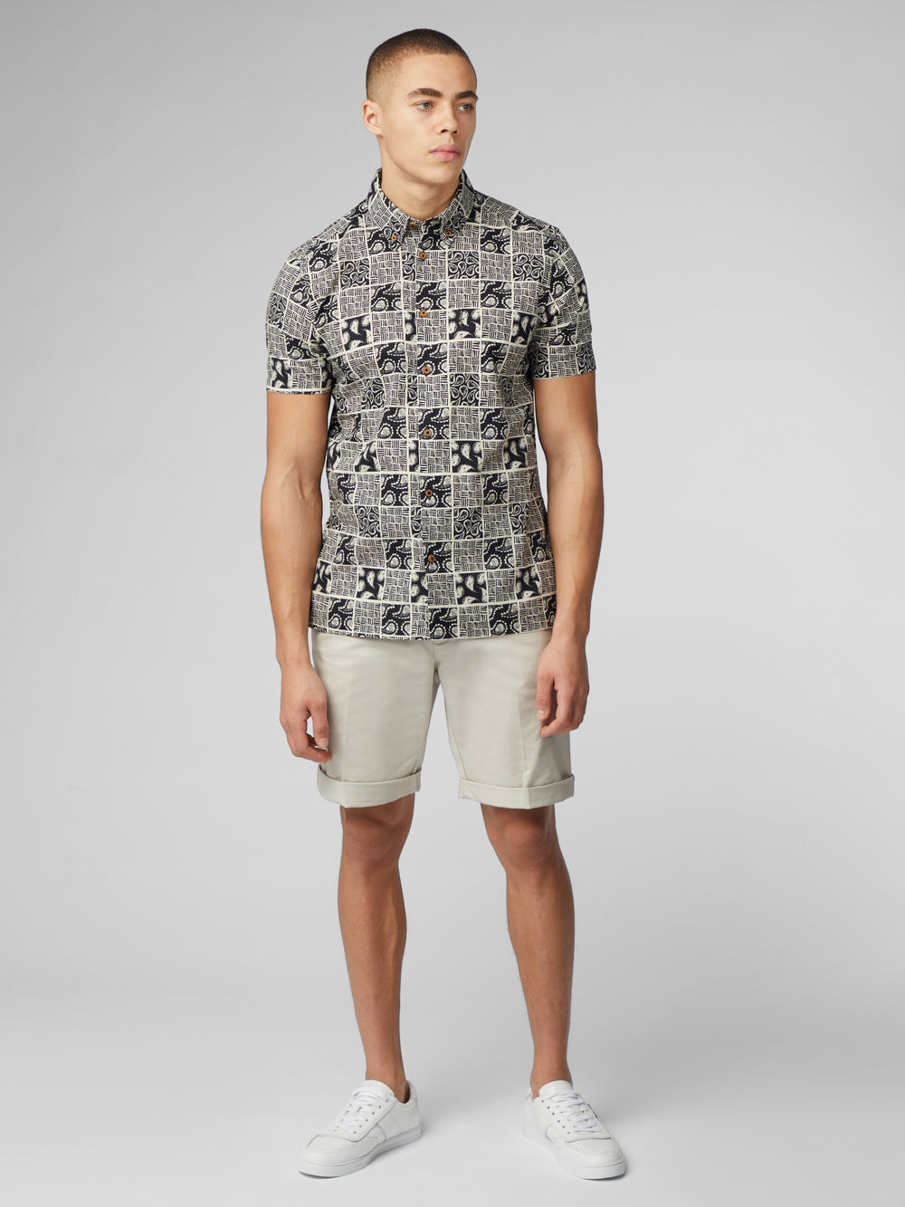 Ben Sherman Signature Checkerboard Paisley Print シャツ 黒 | 816035-DAJ