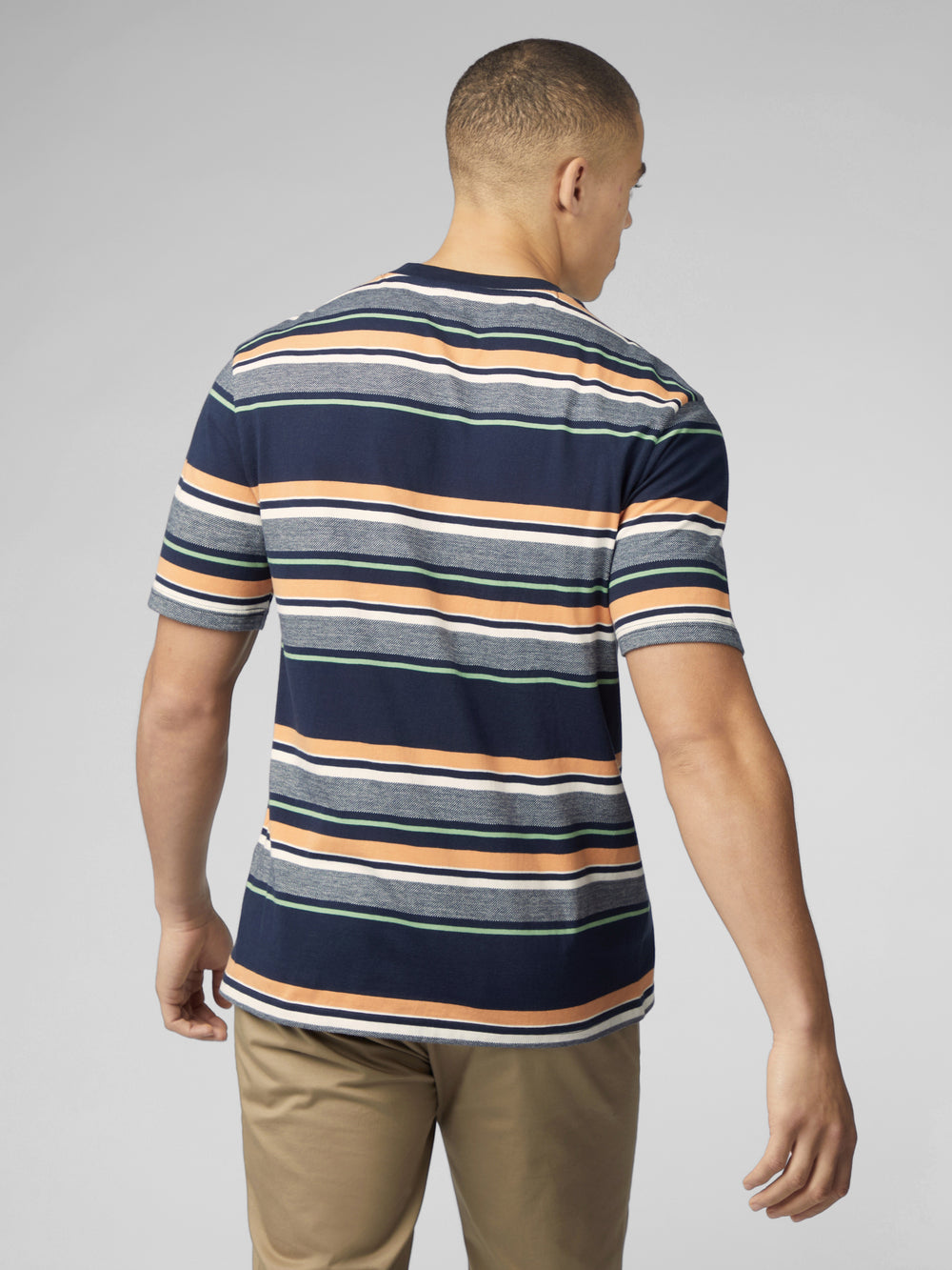 Ben Sherman Signature Engineered Stripe Tシャツ ネイビー | 698504-IKG